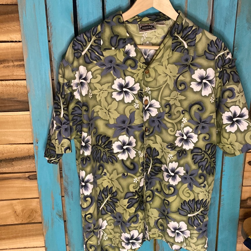 Vintage Street Culture Hawaiian shirt size medium green white gray made Taiwan